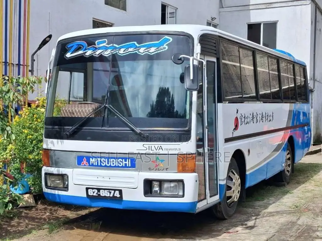 Mitsubishi Fuso 1988 Bus (Used)