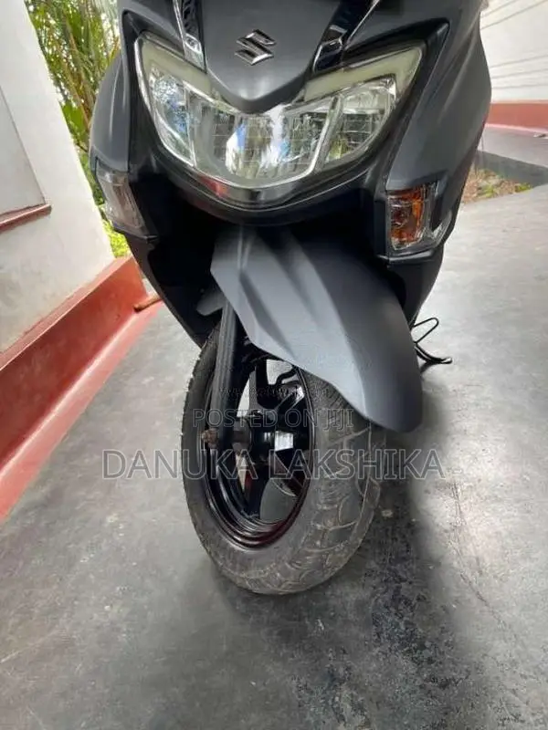Suzuki BURGMAN 2020 Motorbike (Used)