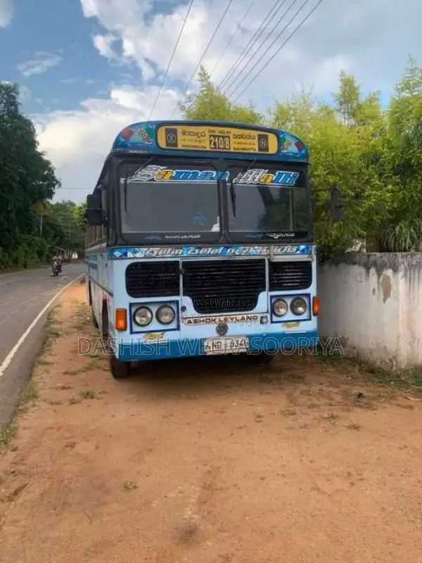 Ashok-Leyland Lynx 2011 Bus (Used)