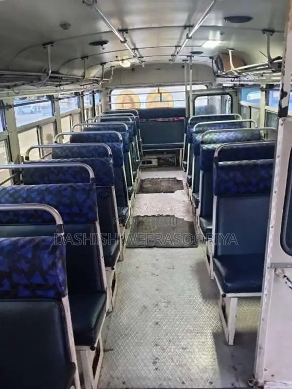Ashok-Leyland Lynx 2011 Bus (Used)