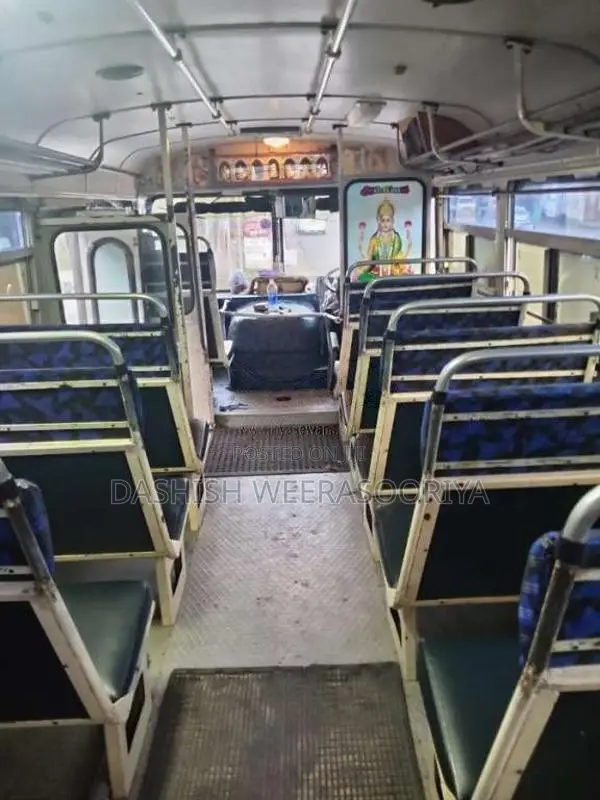 Ashok-Leyland Lynx 2011 Bus (Used)
