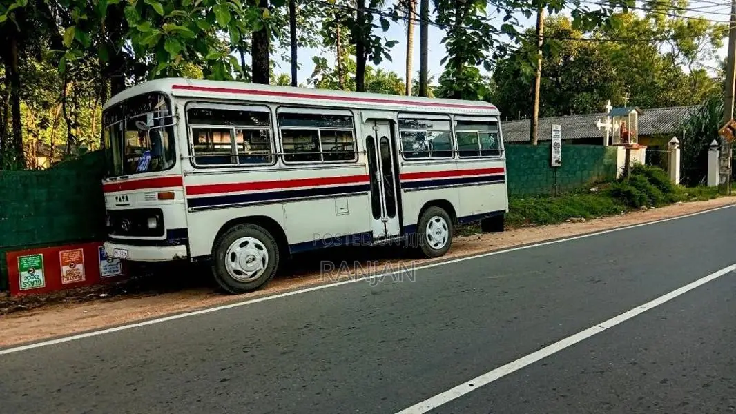 Tata 909 1992 Bus (Used)