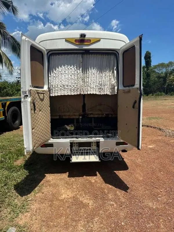 Mitsubishi Rosa 2012 Bus (Used)