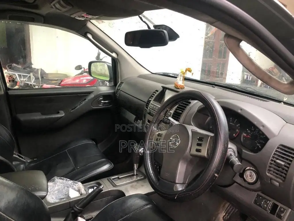 Nissan Navara Aventura 2008 Pickup (Used)