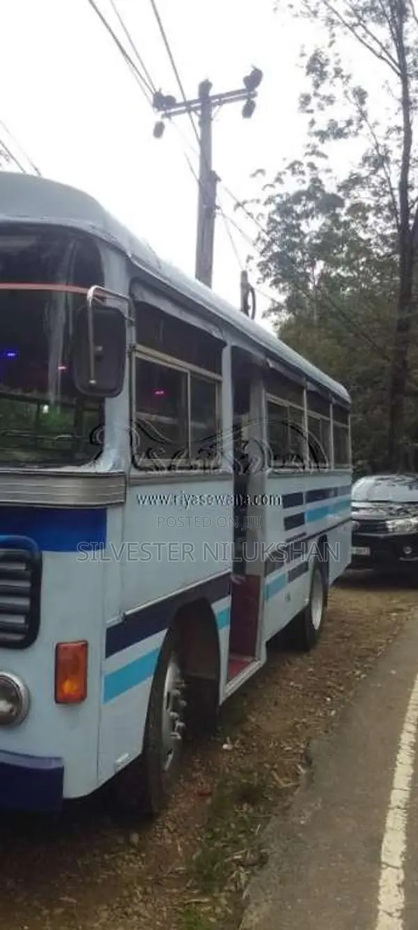 Ashok-Leyland Comet 1994 Bus (Used)