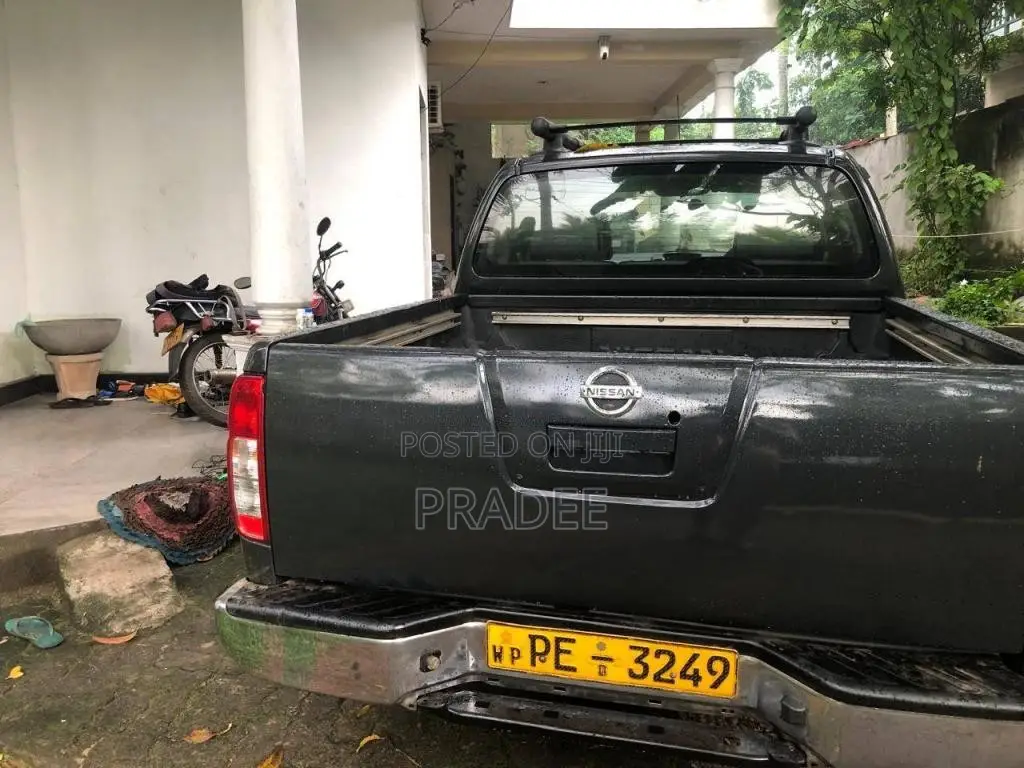 Nissan Navara Aventura 2008 Pickup (Used)
