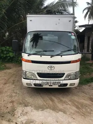 Toyota KK XZU307 2005 Lorry (Used)