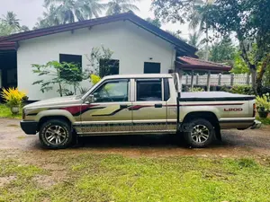 Mitsubishi L200 2001 Pickup (Used)