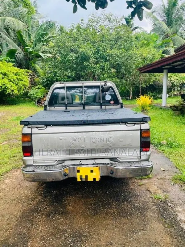 Mitsubishi L200 2001 Pickup (Used)