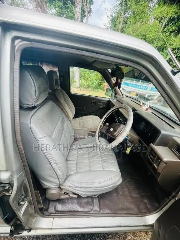 Mitsubishi L200 2001 Pickup (Used)
