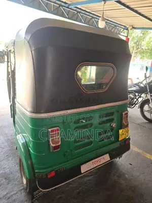 Bajaj 4 Stroke 2014 Three Wheel (Used)