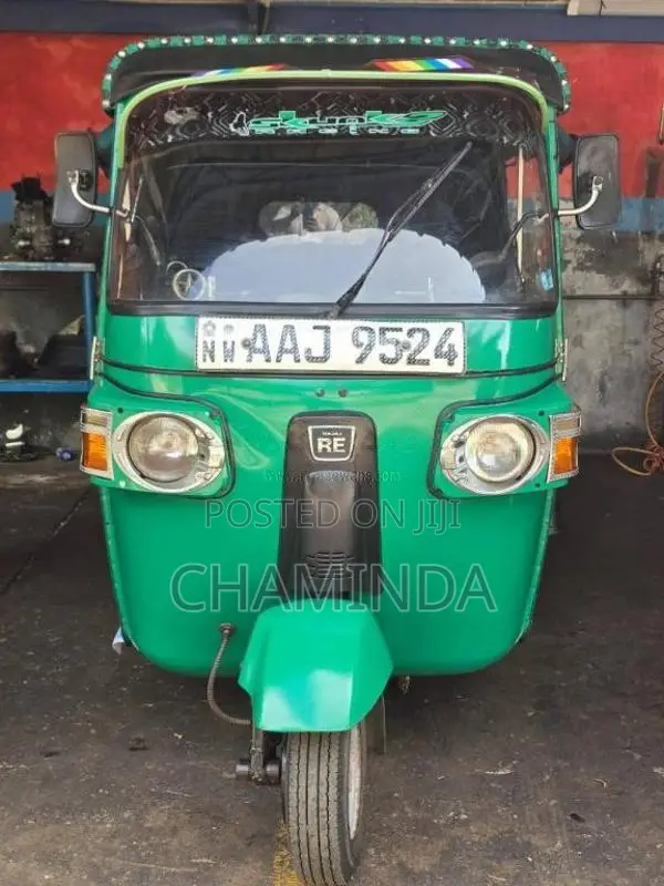 Bajaj 4 Stroke 2014 Three Wheel (Used)