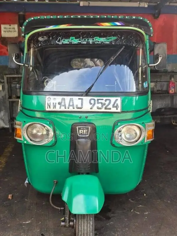 Bajaj 4 Stroke 2014 Three Wheel (Used)