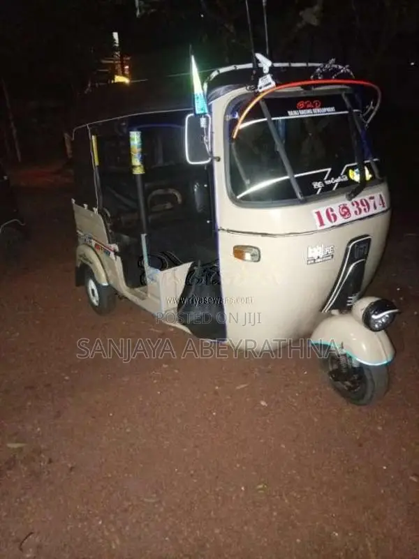 Bajaj 2 Stroke 1990 Three Wheel (Used)