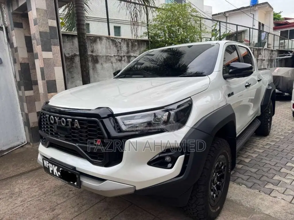 Toyota Hilux Gr Sport 2025 Pickup (Used)