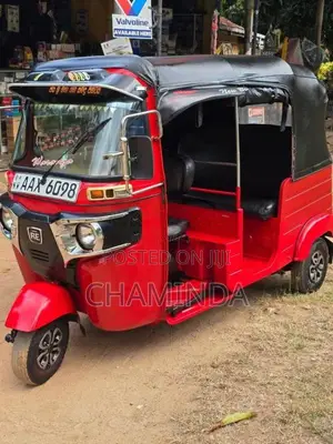 Bajaj 4 Stroke 2014 Three Wheel (Used)
