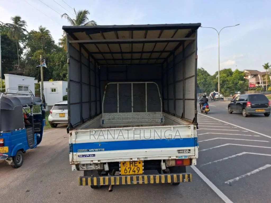 Nissan Vanette 1998 Lorry (Used)
