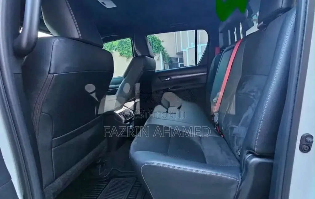 Toyota Hilux Gr Sport 2025 Pickup (Used)