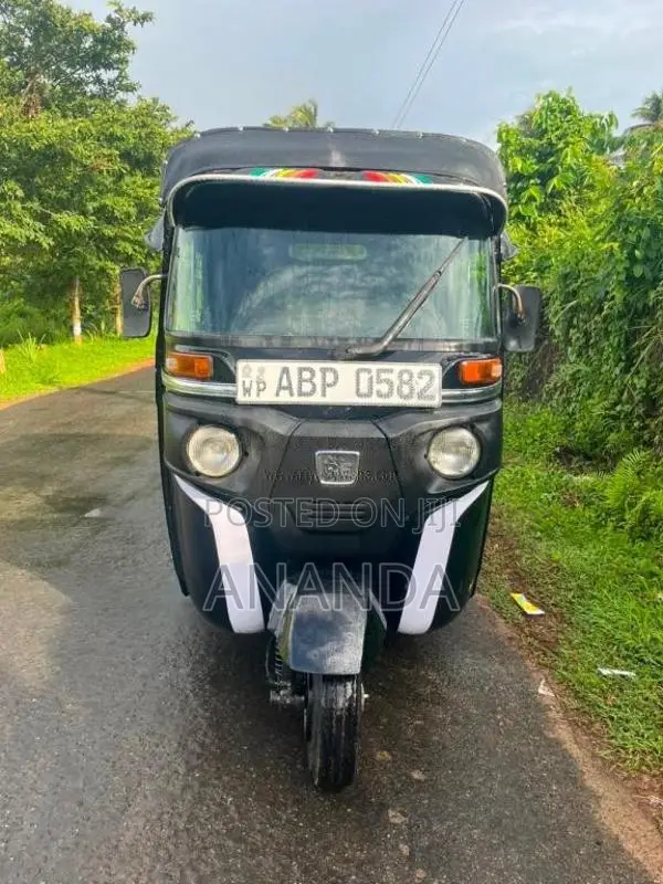 Bajaj RE 4 Stroke 2017 Three Wheel (Used)