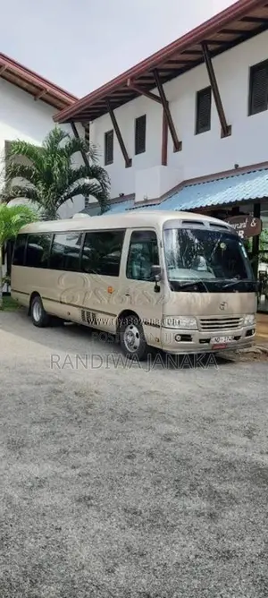 Toyota Coaster 2011 Bus (Used)