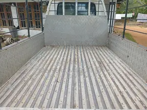 Mitsubishi L300 1981 Lorry (Used)