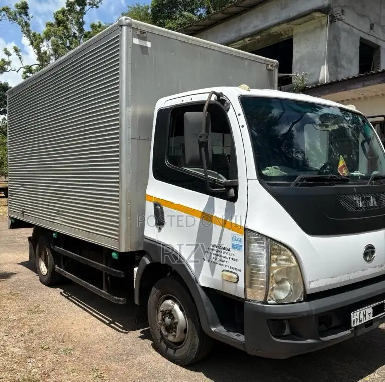 Tata ULTRA 612 2016 Lorry (Used)
