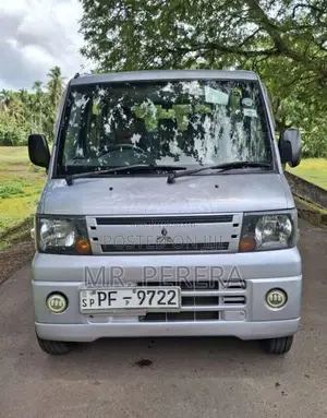 Mitsubishi MiniCab 2015 Van (Used)