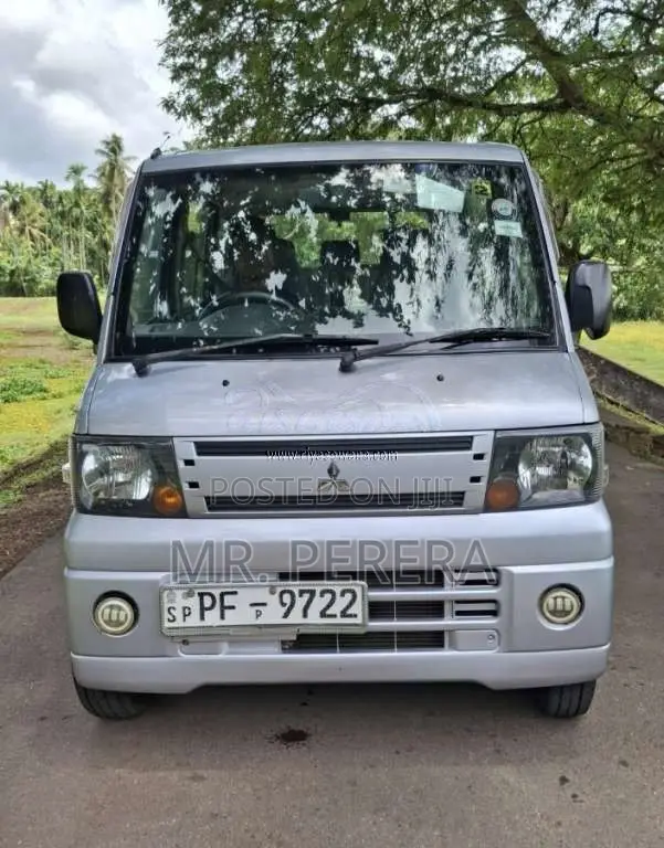 Mitsubishi MiniCab 2015 Van (Used)
