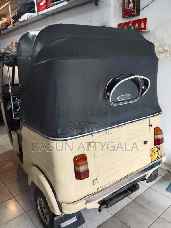 Bajaj 4 stroke 2010 Three Wheel (Used)