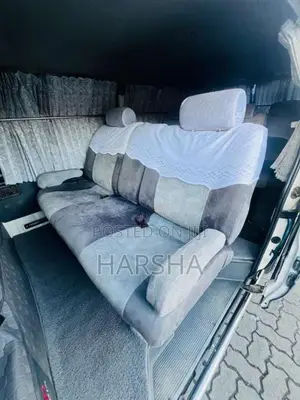 Toyota Dolphin Long 1999 Van (Used)