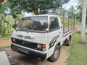 Mitsubishi L300 1981 Lorry (Used)