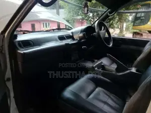 Nissan Serena 1995 Van (Used)