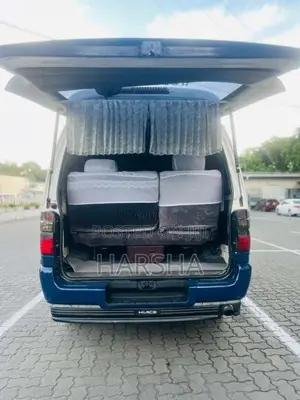 Toyota Dolphin Long 1999 Van (Used)