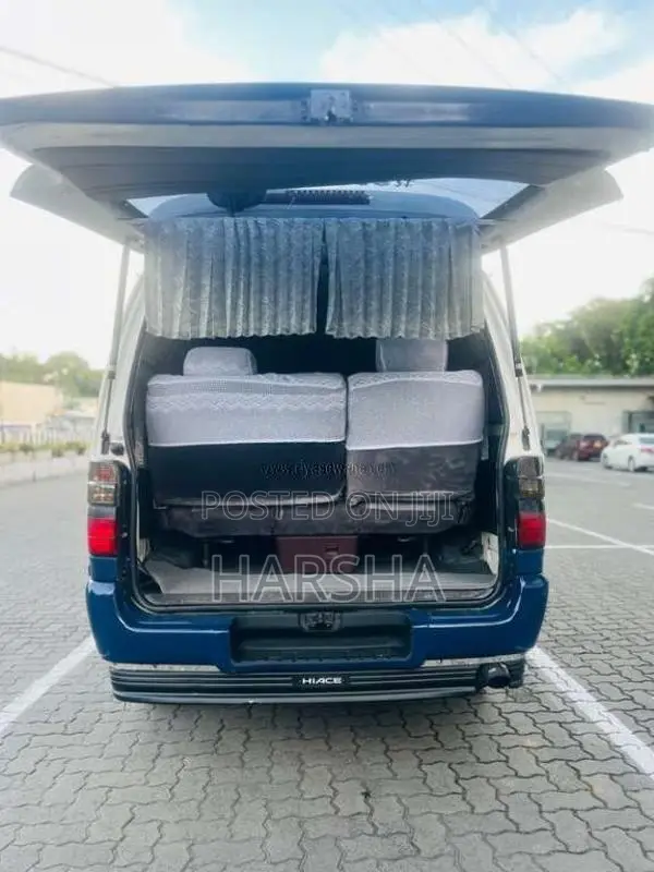 Toyota Dolphin Long 1999 Van (Used)