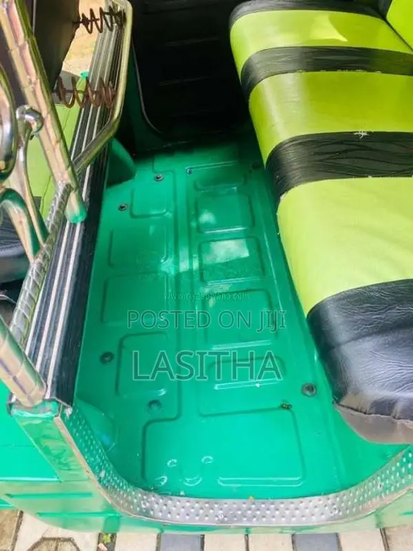 Bajaj RE 205 2012 Three Wheel (Used)