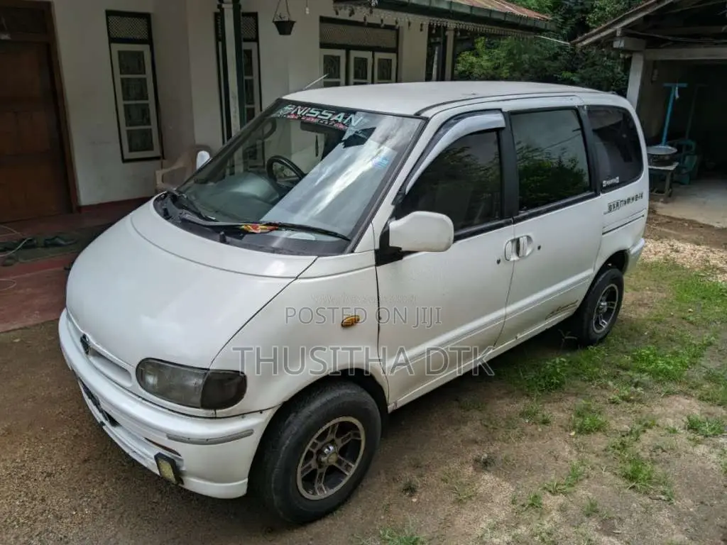 Nissan Serena 1995 Van (Used)