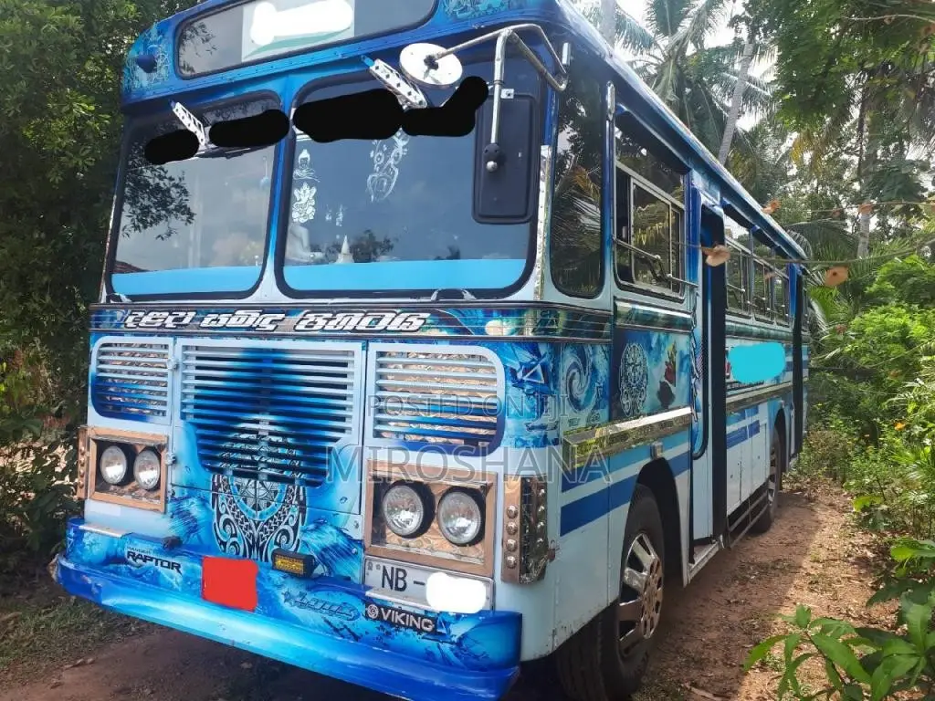 Ashok-Leyland Lynx 2013 Bus (Used)
