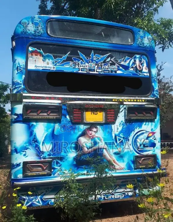 Ashok-Leyland Lynx 2013 Bus (Used)