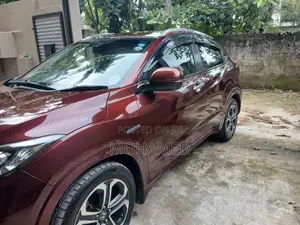 Honda Vezel 2014 SUV (Used)