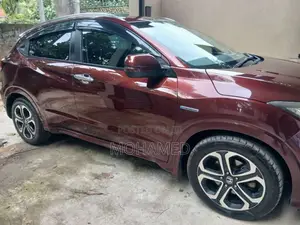 Honda Vezel 2014 SUV (Used)