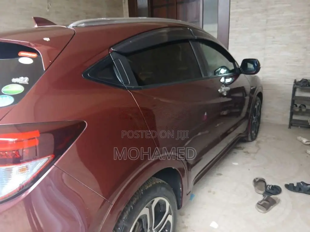 Honda Vezel 2014 SUV (Used)