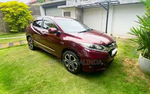Honda Vezel 2014 SUV (Used)