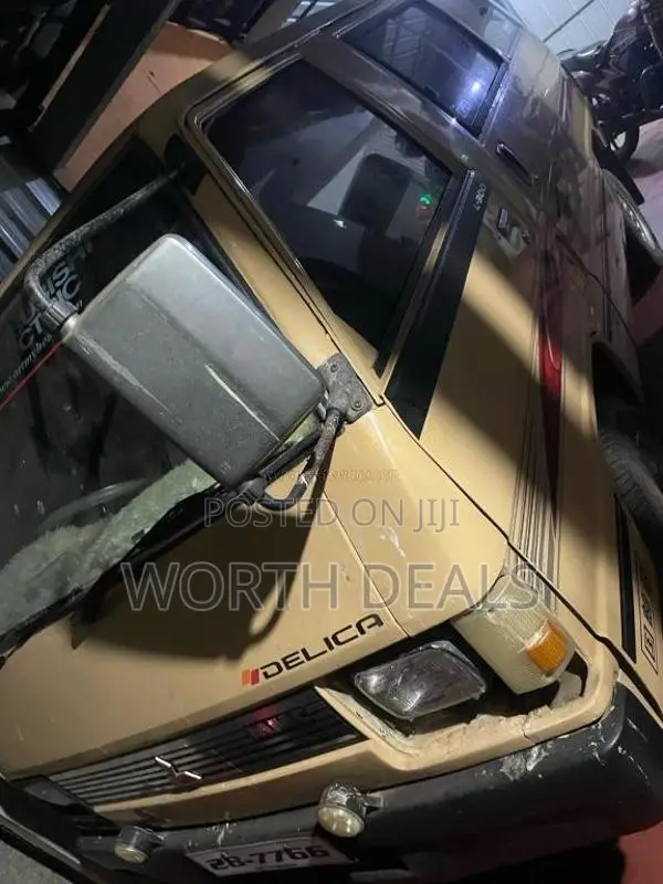 Mitsubishi L300 1983 Van (Used)