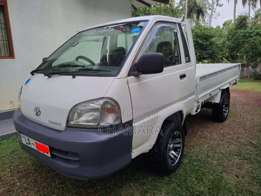Nissan Nisssn 1999 Lorry (Used)