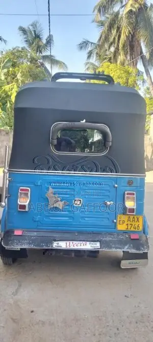 Bajaj RE 2015 Three Wheel (Used)