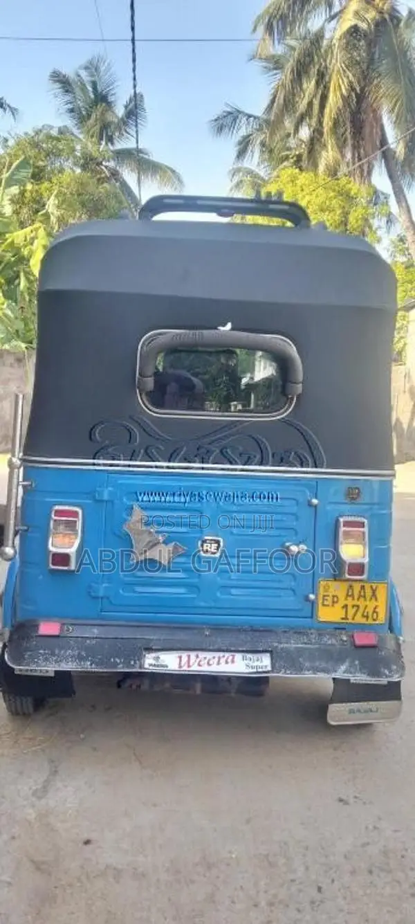 Bajaj RE 2015 Three Wheel (Used)
