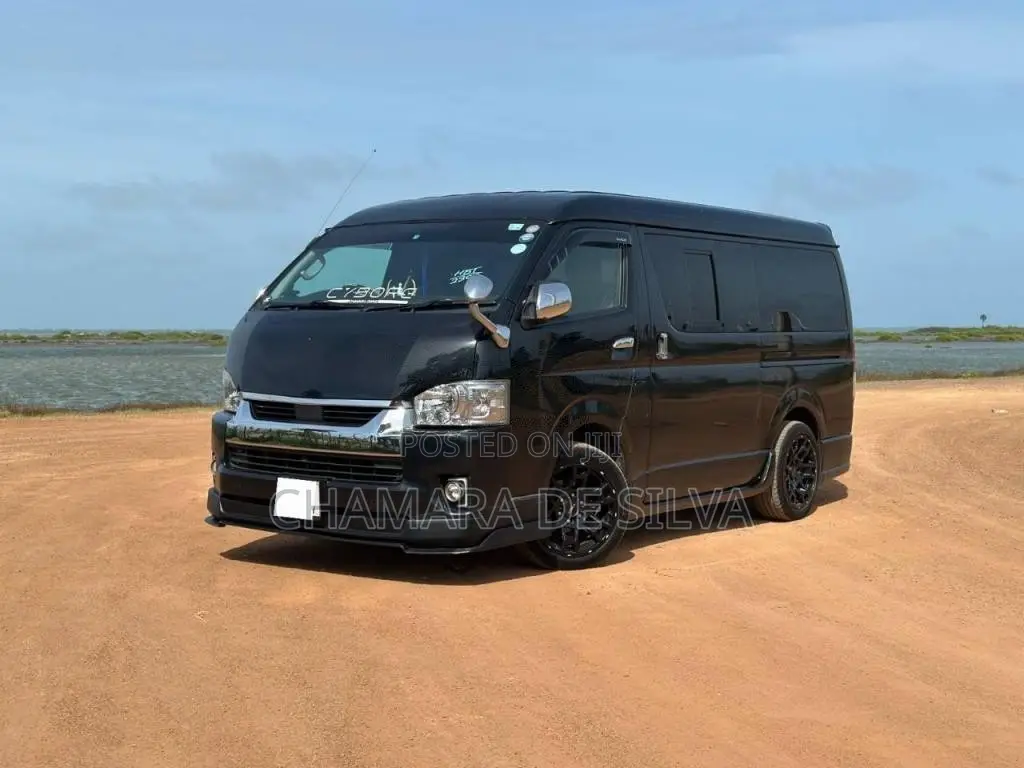 Toyota KDH 2007 Van (Used)