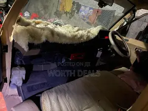 Mitsubishi L300 1983 Van (Used)
