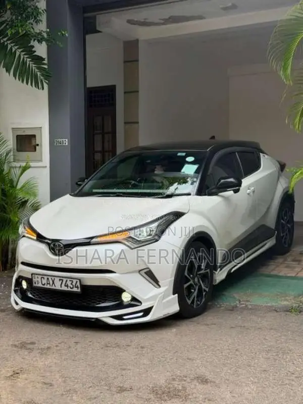 Toyota CHR NGX50 2017 SUV (Used)
