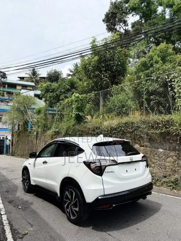 Honda Vezel RS 2018 SUV (Used)